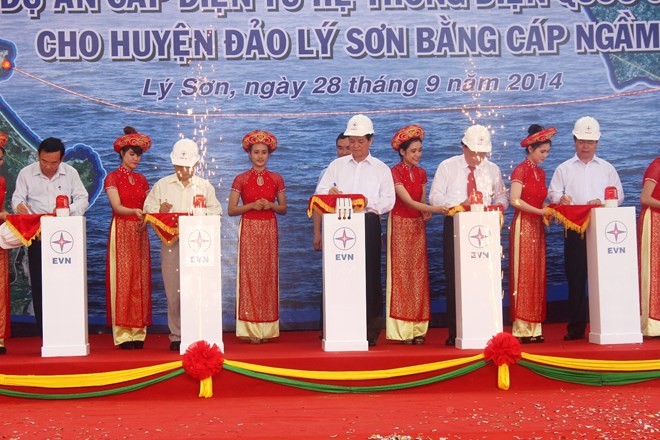 Inauguration du projet d’approvisionnement d’électricité pour l’île de Ly Son - ảnh 1